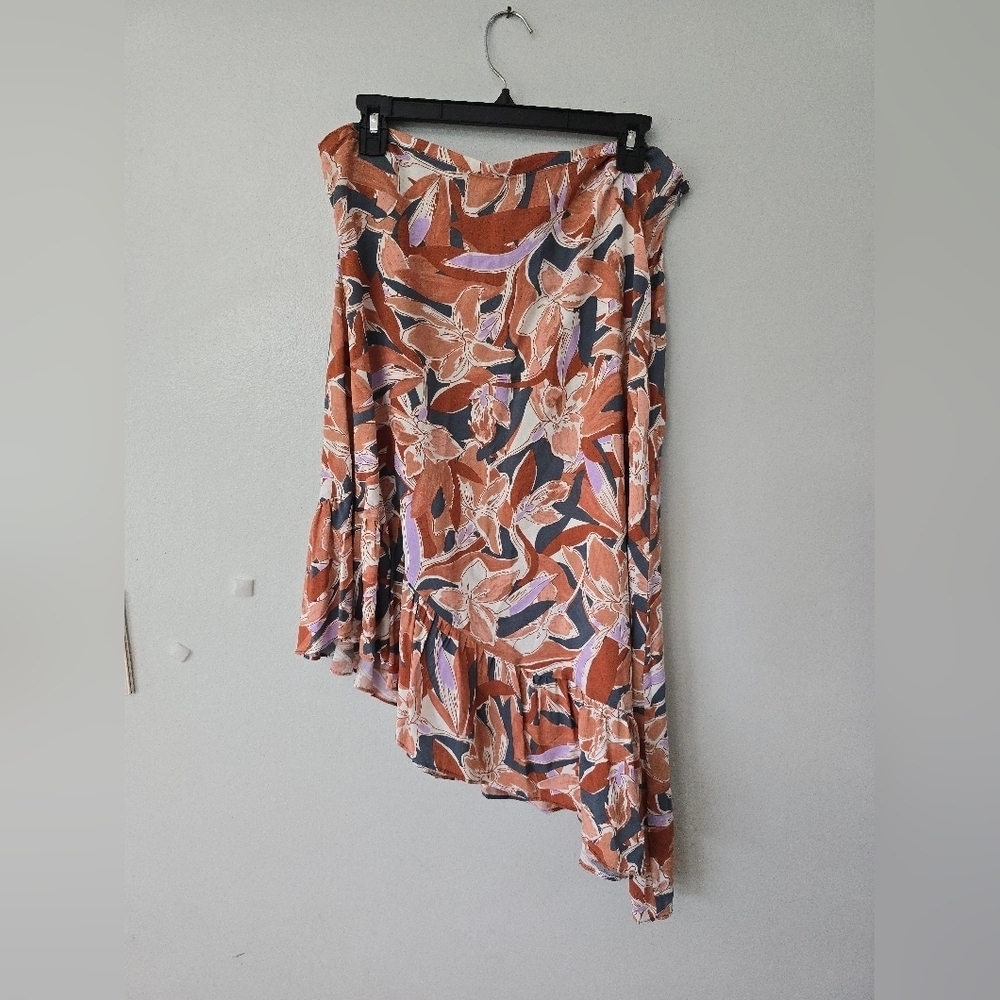 Nine West Size Large Floral Print Asymmetrical Midi Skirt Resortwear
